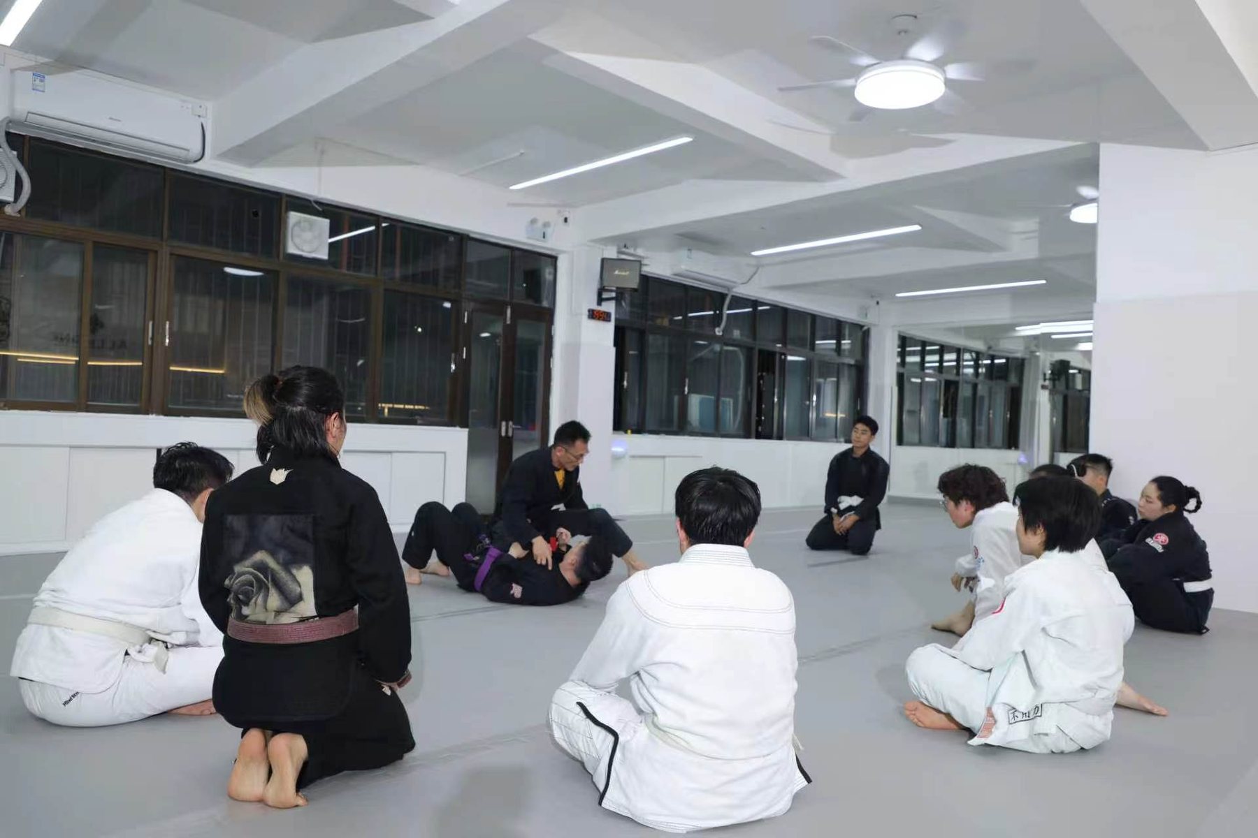 极光训练馆成人柔术集体训练